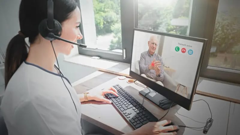 Indoor & Outdoor Security Cameras