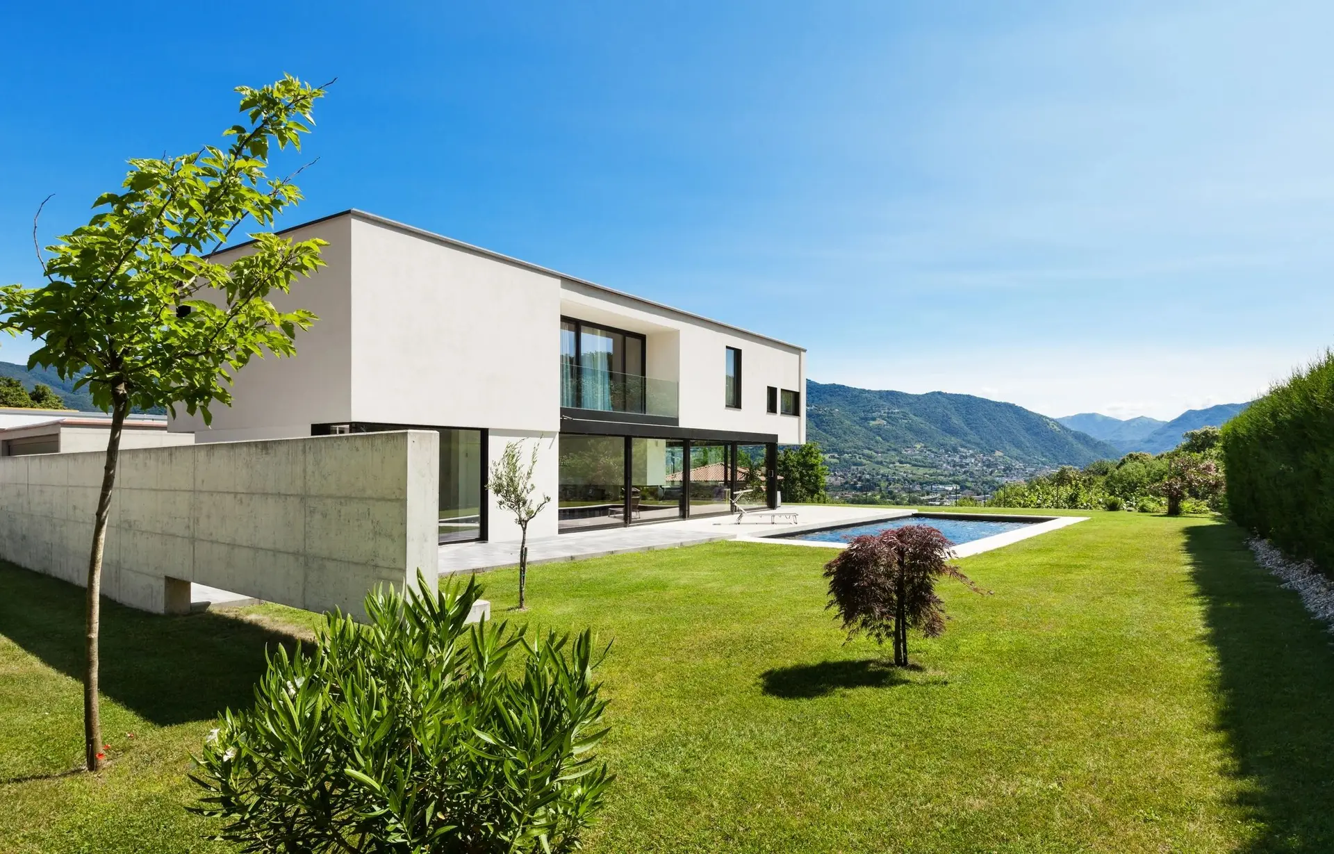 Modern Smart Home with Mountain View Large Yard and Pool